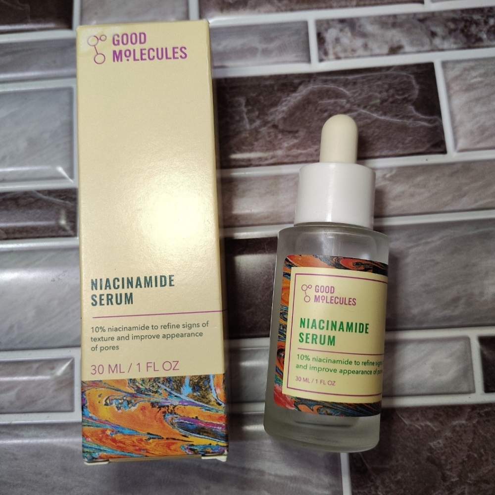Good Molecules Niacinamide Serum 30ml NWT